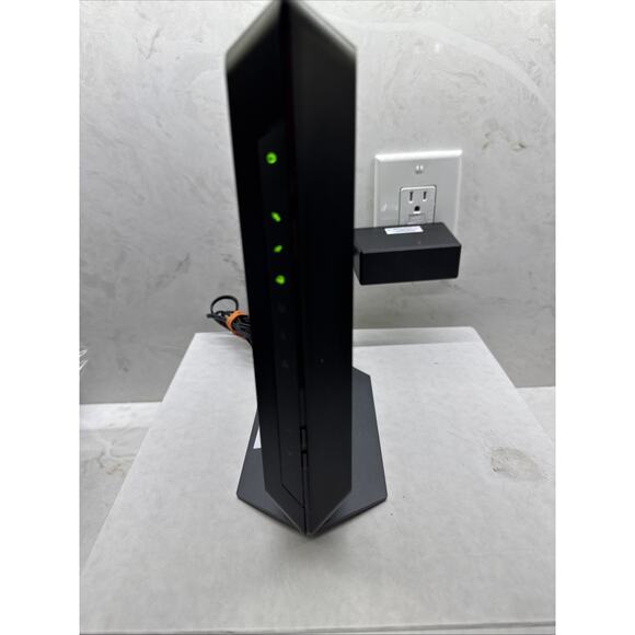 NETGEAR C7000v2 Nighthawk AC1900 Smart Wi-Fi Router Docsis Cable Modem WORKING - Picture 13 of 16